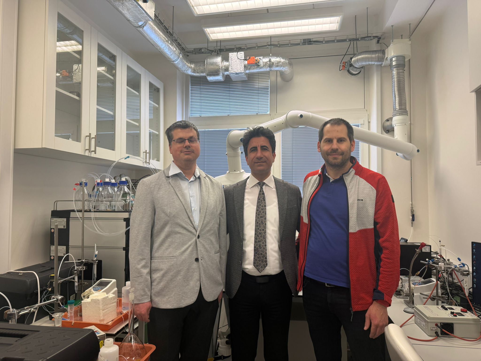 Jan Kratzer, Sezgin Bakirdere and Stanislav Musil in the lab